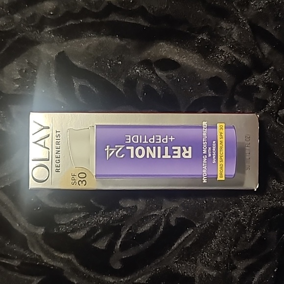 OLAY Other - Olay Regenerist sunscreen moisturizer